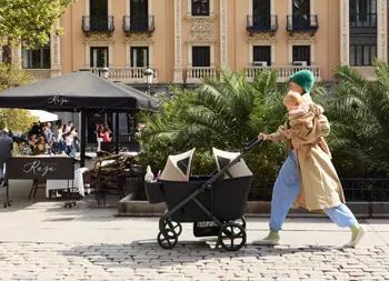 anex-modu-wagon-in-der-stadt